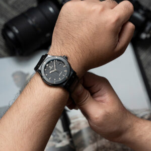 Đồng hồ Hublot Rep 11 Classic Fusion Ceramic gốm đen mặt số carbon xưởng JJZ 42mm (8)