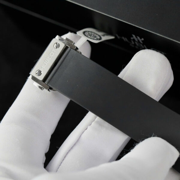 Đồng hồ Hublot chế tác đính full kim cương Moissanite Orlinski Titanium HBF 40mm (9)