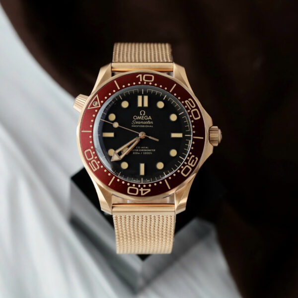 Đồng hồ Omega Seamaster Diver 300M Bronze Gold Rep 11 mạ vàng hồng xưởng VS 42mm (2)