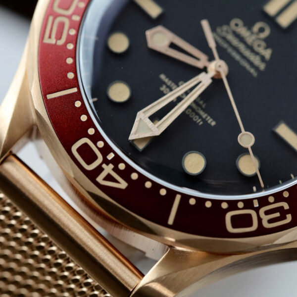 Đồng hồ Omega Seamaster Diver 300M Bronze Gold Rep 11 mạ vàng hồng xưởng VS 42mm (2)
