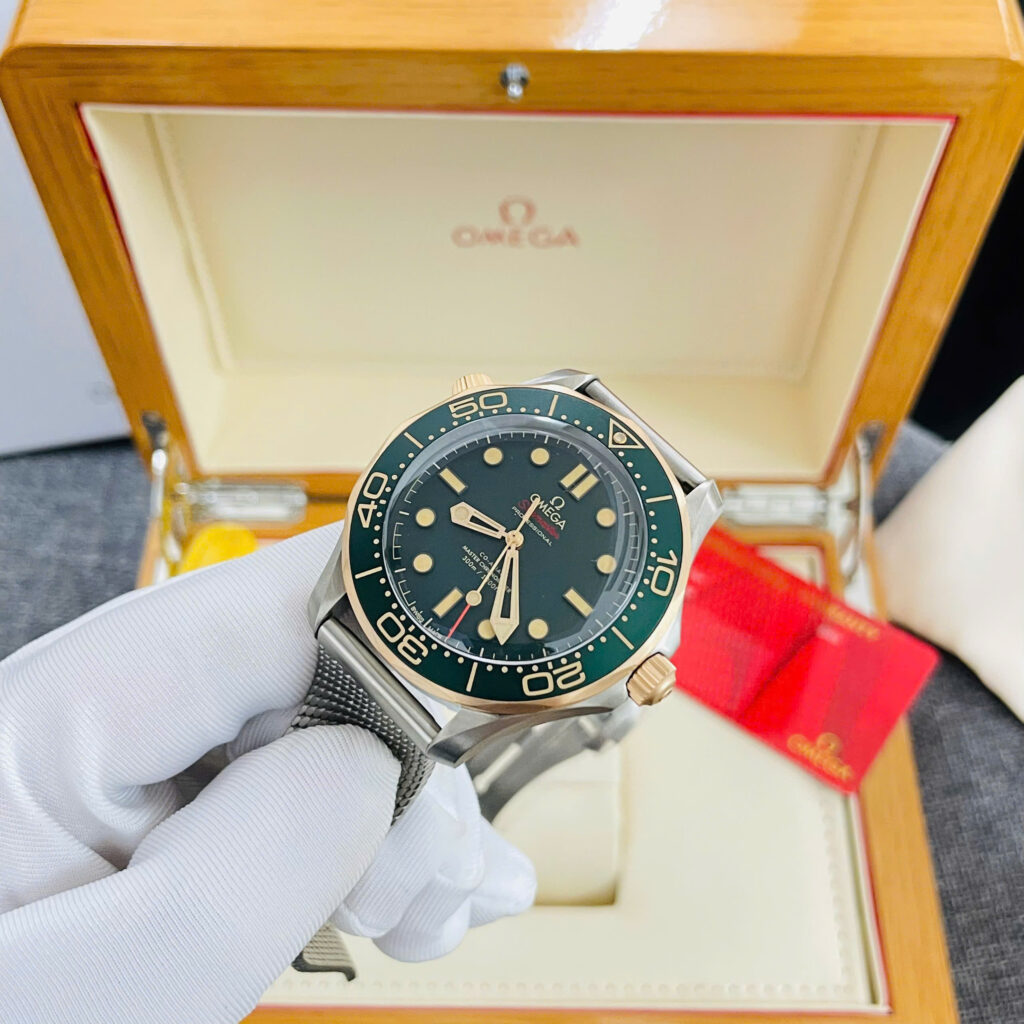 Đồng hồ Omega Seamaster Diver 300M Replica 11 mặt xanh nhà máy VS 42mm (2)
