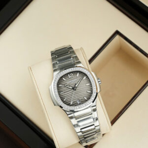 Đồng hồ Patek Philippe Replica 11 Nautilus 7118 nữ mặt xám viền đính đá xưởng 3K 35 (2)