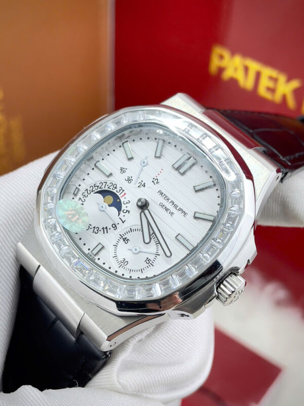 Đồng hồ Patek Phillippe 5722 nam dây da đính đá niềng fake cao cấp 40mm