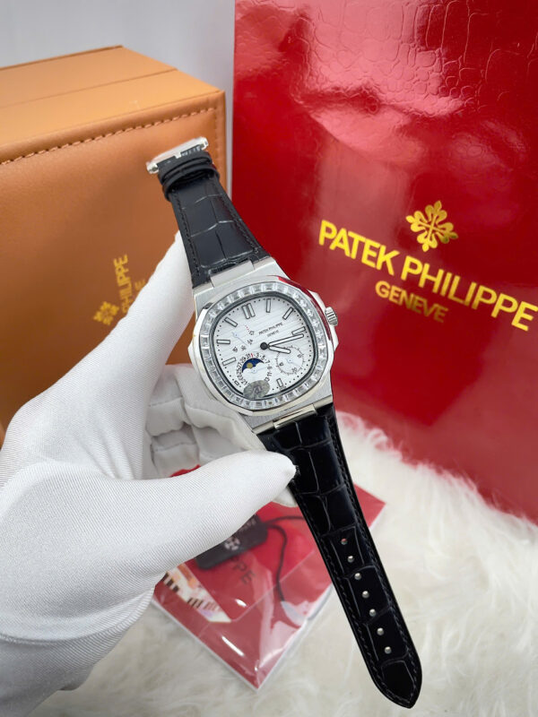 Đồng hồ Patek Phillippe 5722 nam dây da đính đá niềng fake cao cấp 40mm