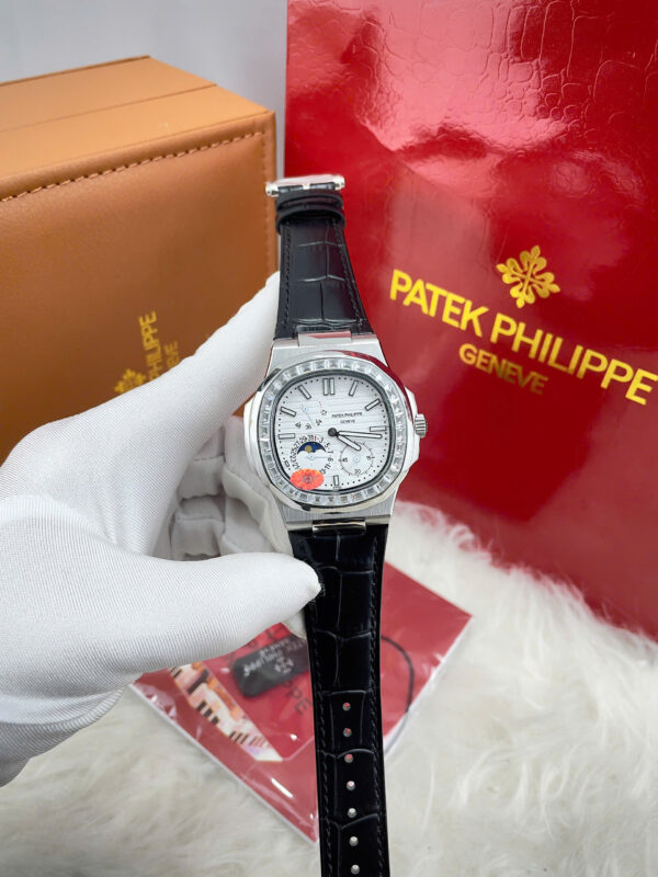 Đồng hồ Patek Phillippe 5722 nam dây da đính đá niềng fake cao cấp 40mm