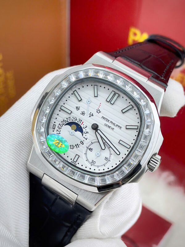 Đồng hồ Patek Phillippe 5722 nam dây da đính đá niềng fake cao cấp 40mm