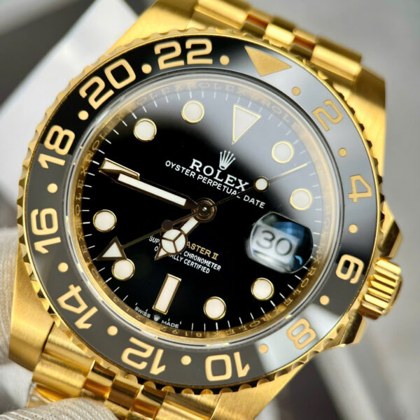 Đồng hồ Rolex GMT-Master II 126718GRNR Replica 11 nhà máy Clean 40mm (2)