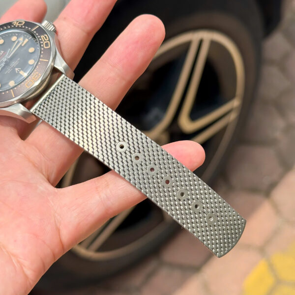 Đồng hồ Seamaster Diver 300M Chronometer 007 Edition Rep 11 vỏ titanium siêu nhẹ VSF 42mm (2)