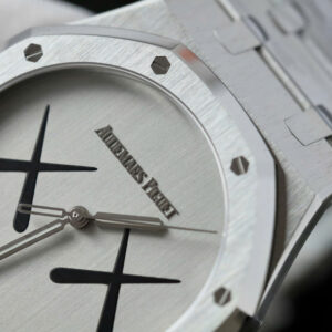 Đồng hồ Audemars Piguet Royal Oak x Kaws chế tác mặt số XX xưởng APS 41mm (2)