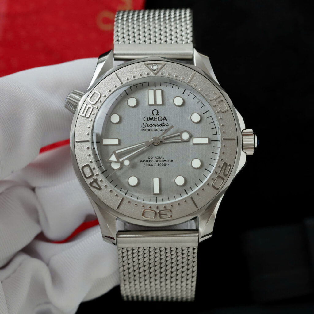 Đồng hồ Omega Replica 11 Seamaster Diver 300m màu xám dây kim loại xưởng VS 42mm (2)