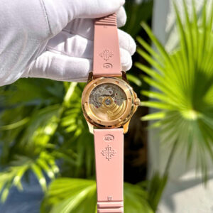 Đồng hồ Patek Philippe Aquanaut 5072R tuỳ chỉnh bọc vàng thật + đính kim cương moissanite baguette 35 (2)
