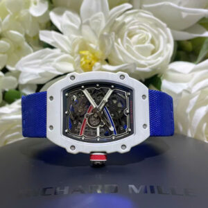 Đồng hồ Richard Mille RM67-02 chế tác vỏ carbon trắng siêu mỏng trọng lượng 37 grams 38.7×47 (1)