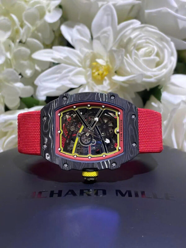 Đồng hồ Richard Mille RM67-02 vỏ carbon siêu mỏng trọng lượng 37 grams màu đỏ 38.7×47 (2)