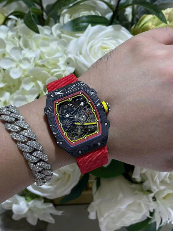 Đồng hồ Richard Mille RM67-02 vỏ carbon siêu mỏng trọng lượng 37 grams màu đỏ 38.7×47 (2)