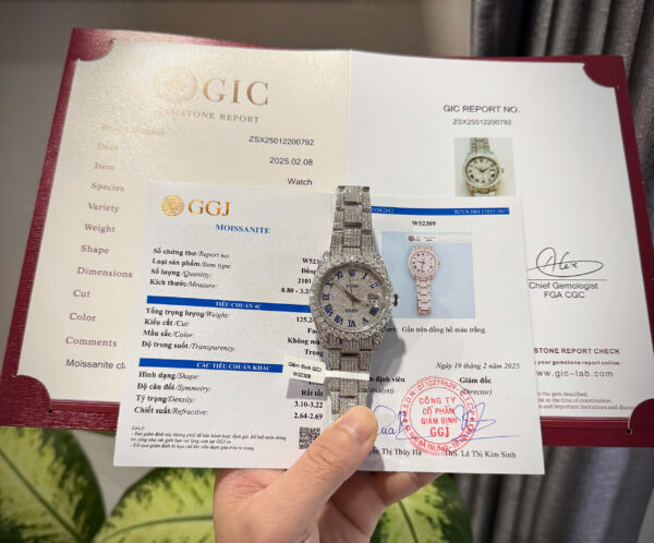 Đồng hồ Rolex Datejust cọc số la mã chế tác đính full kim cương moissanite 41mm (4)