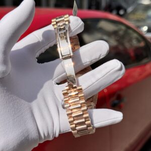 Đồng hồ Rolex Day-Date Replica 11 kim cương moissanite + bọc vàng hồng 18K xưởng GM 40mm (2)