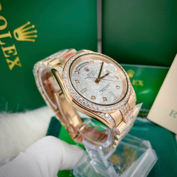 Đồng hồ Rolex Day - Date đính full đá mặt thiên thạch fake 11 máy cơ nhật 37-41mm