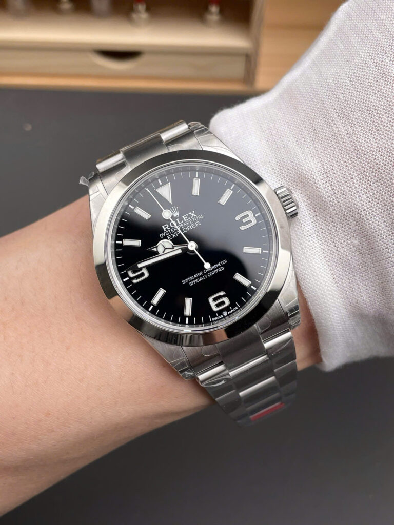 Đồng hồ Rolex Replica cao cấp nhất Explorer 214270 dây Oyster máy Thuỵ Sỹ xưởng VS 39mm (4)