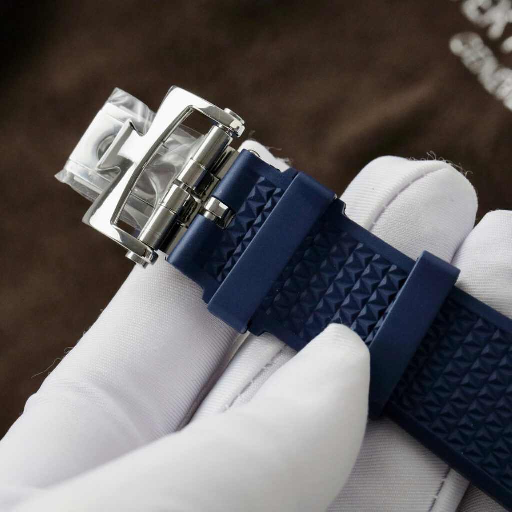 Đồng hồ Vacheron Constantin Rep 11 Overseas Dual Time 7900V màu xanh dương xưởng PZ 41mm (2)