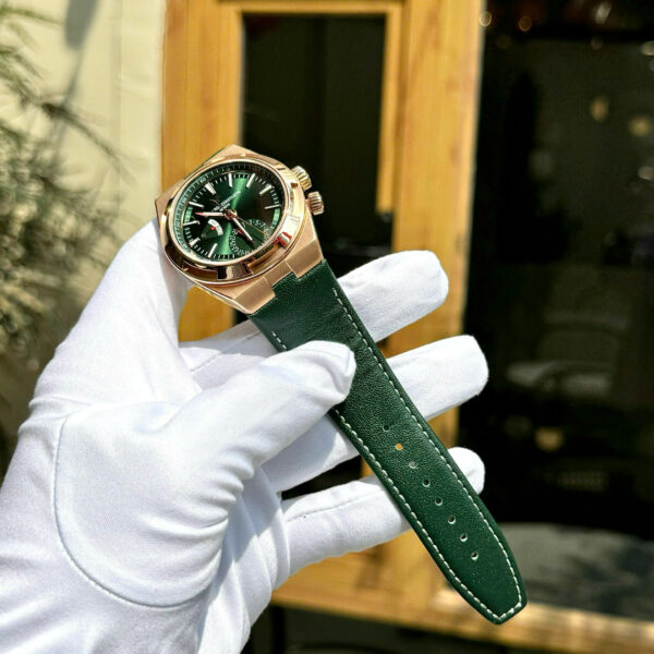 Đồng hồ Vacheron Constantin Replica 11 Overseas Dual Time 7900V màu xanh lá cây 41mm (2)