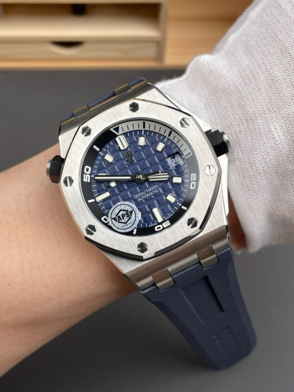 Đồng hồ Audemars Piguet nam rep 11 Royal Oak Offshore 15720ST màu xanh dương xưởng APS 42mm (2)