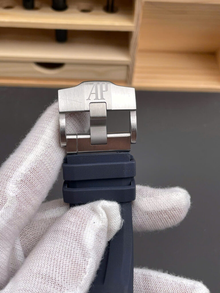 Đồng hồ Audemars Piguet nam rep 11 Royal Oak Offshore 15720ST màu xanh dương xưởng APS 42mm (9)