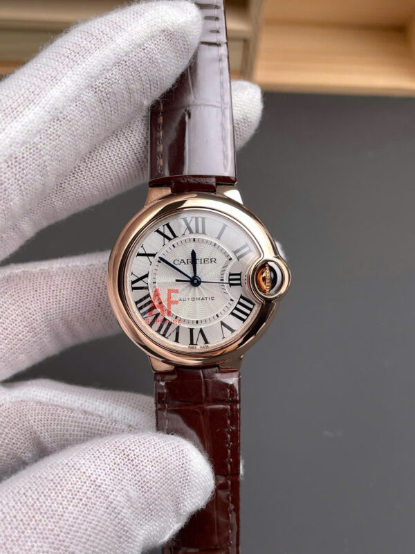 Đồng hồ Cartier nữ dây da máy cơ Automatic Ballon Bleu De WJBB0040 màu nâu xưởng AF 33mm (6)