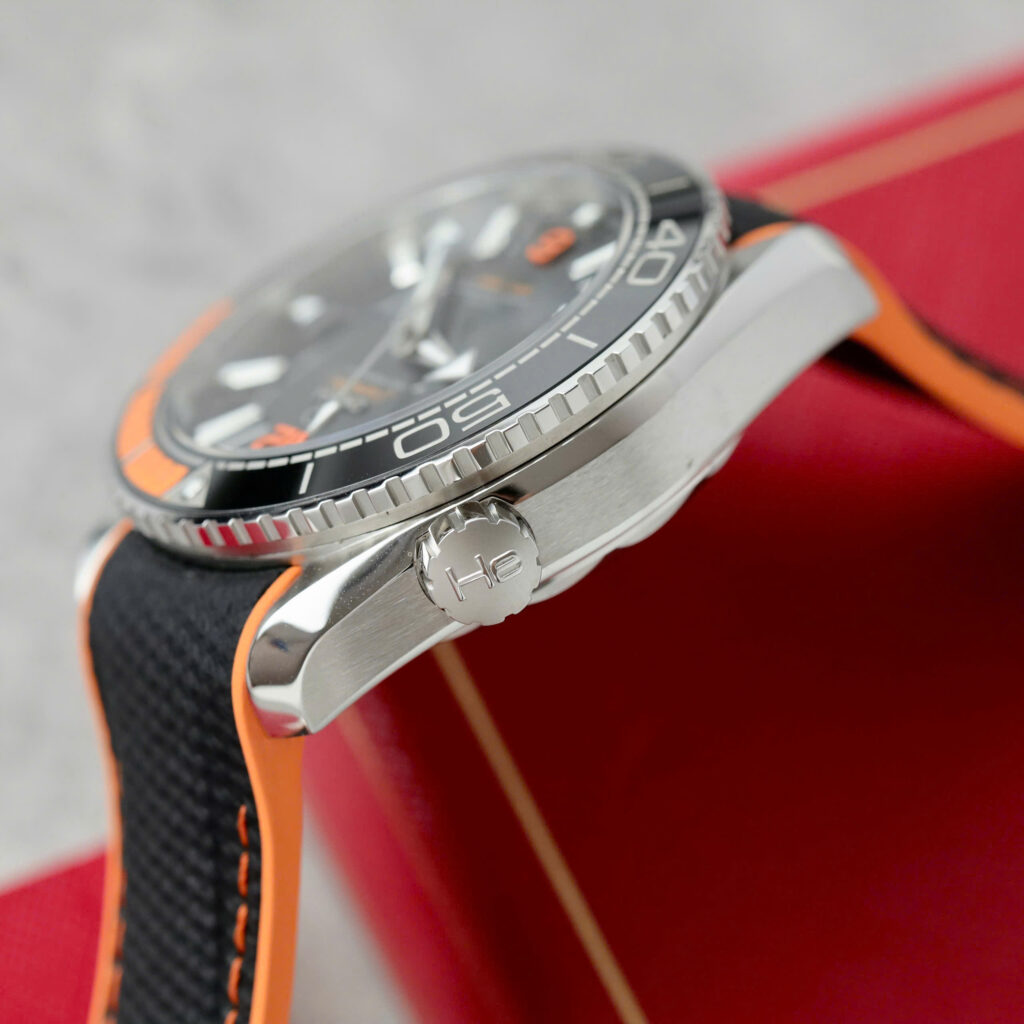 Đồng hồ Omega Planet Ocean 600M Rep 11 dây cao su nhà máy VS 43 (1)