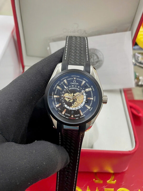 Đồng hồ Omega Seamaster Aqua Terra dây cao su đen máy cơ nhật giá rẻ 40mm