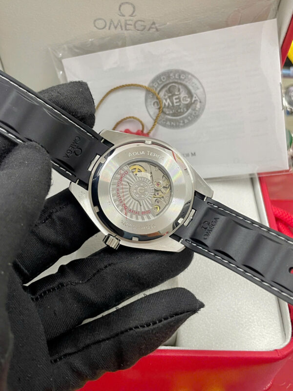 Đồng hồ Omega Seamaster Aqua Terra dây cao su đen máy cơ nhật giá rẻ 40mm