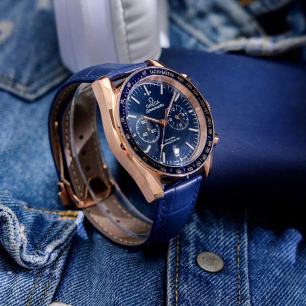 Đồng hồ Omega Speedmaster nam dây da mặt xanh blue fake cao cấp 43mm
