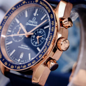Đồng hồ Omega Speedmaster nam dây da mặt xanh blue fake cao cấp 43mm