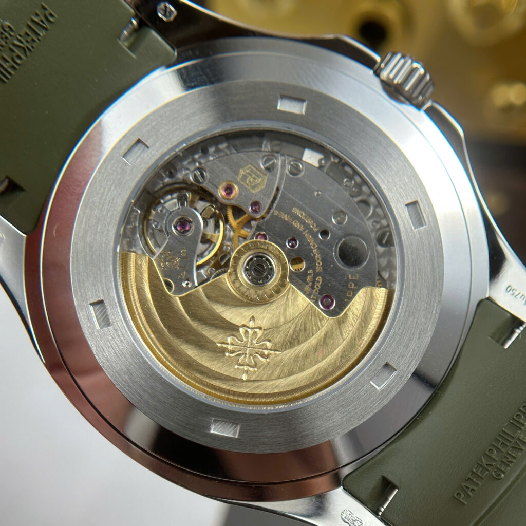 Đồng hồ Patek Philippe Aquanaut 5168 màu xanh quân đội tinh chỉnh full chi tiết chuẩn auth 42 (2)