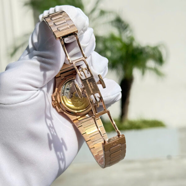 Đồng hồ Patek Philippe Nautilus 7118 mặt số trắng Replica cao cấp nhà máy GR (3)