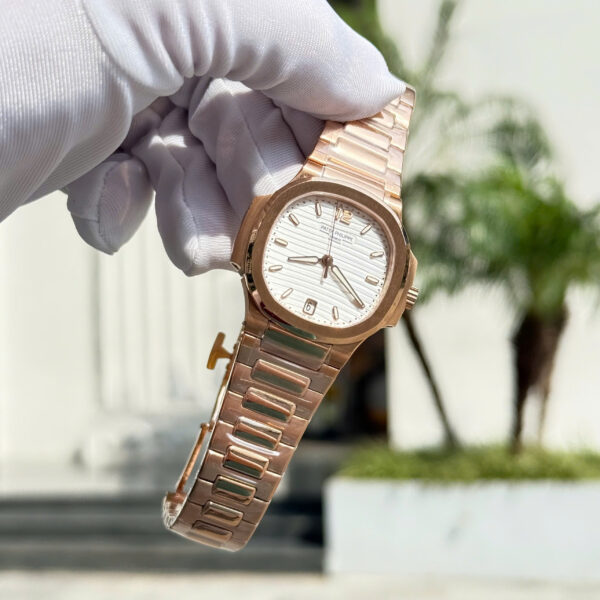 Đồng hồ Patek Philippe Nautilus 7118 mặt số trắng Replica cao cấp nhà máy GR (3)