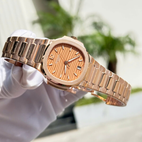Đồng hồ Patek Philippe Nautilus 7118 mặt số vàng Replica cao cấp nhà máy GR (5)
