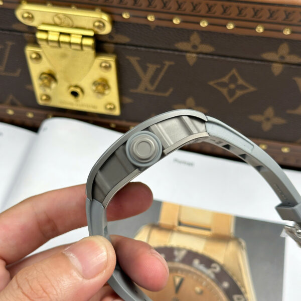 Đồng hồ Richard Mille Replica 11 RM055 Bubba Watson vỏ gốm màu xám xưởng ZF 42.7×49 (2)
