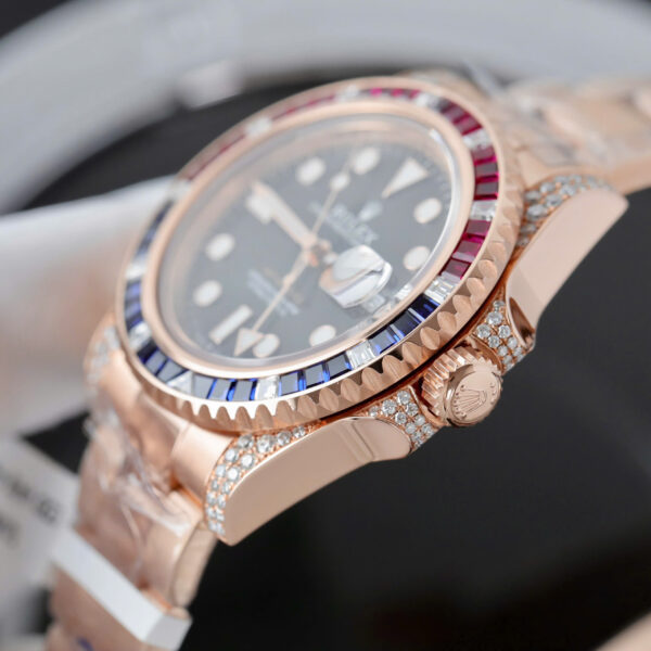 Đồng hồ Rolex GMT-Master II 126755 SARU chế tác bọc vàng 18K + sapphire + kim cương tổng hợp 41mm (2)