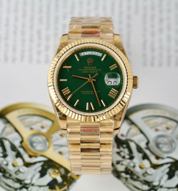 Đồng hồ Rolex Rep 11 Day-Date mặt xanh lá cây cân nặng 181 grams xưởng GM 40mm (2)