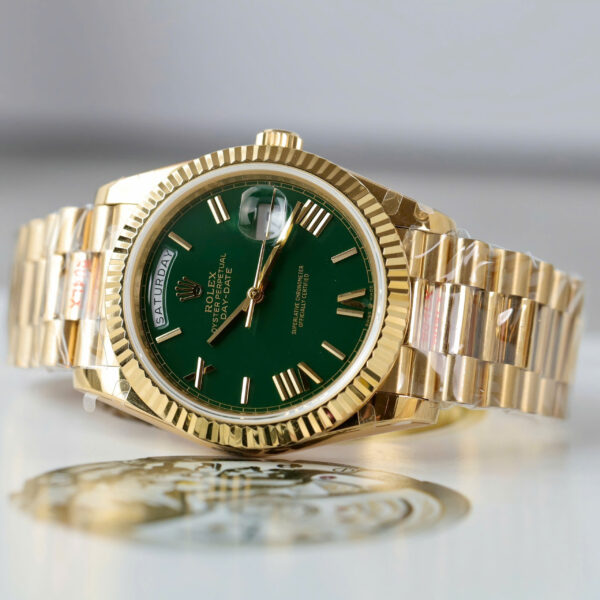 Đồng hồ Rolex Rep 11 Day-Date mặt xanh lá cây cân nặng 181 grams xưởng GM 40mm (2)