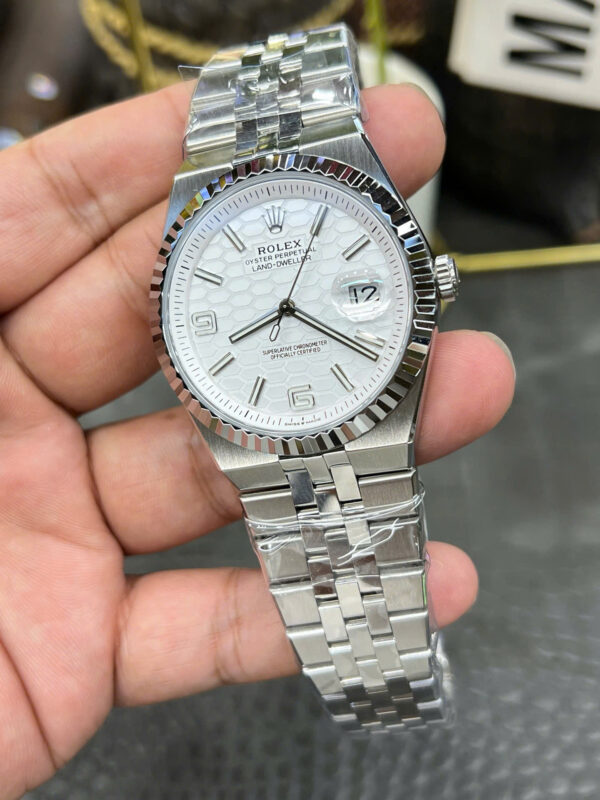 Đồng hồ Rolex Rep 11 Land-Dweller 127336 mặt số màu trắng hoạ tiết tổ ong 40mm (9)