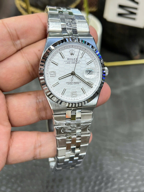 Đồng hồ Rolex Rep 11 Land-Dweller 127336 mặt số màu trắng hoạ tiết tổ ong 40mm (9)