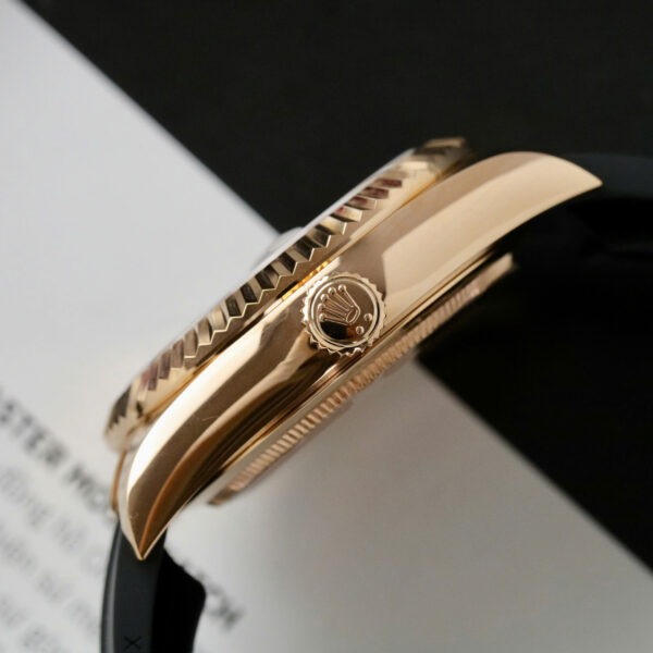 Đồng hồ Rolex Sky-Dweller M336235 mặt số màu chocolate chế tác bọc vàng thật 42mm (2)