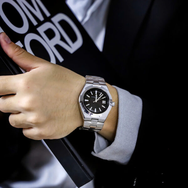 Đồng hồ Vacheron Constanin Overseas nam đen máy cơ nhật giá rẻ fake 11 41mm