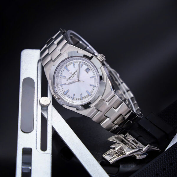 Đồng hồ Vacheron Constanin Overseas nam mặt trắng máy cơ nhật giá rẻ fake 11 41mm