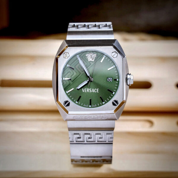 Đồng hồ Versace Antares nam mặt xanh green máy Pin nhật giá rẻ 41,5x44mm