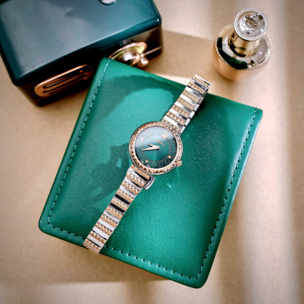 Đồng hồ Versace Greca Goddess nữ mặt xanh lục bảo like auth 28mm