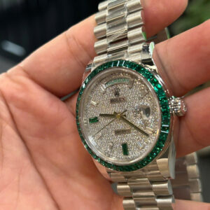Đồng hồ nam Rolex Day-Date Rep 11 đính kim cương moissanite trọng lượng 200 gram 40mm (2)