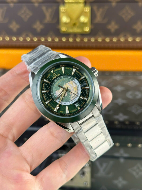 Đồng hồ Omega Aqua Terra Worldtimer Rep 11 màu xanh lá cây dây kim loại nhà máy VS 43mm (2)