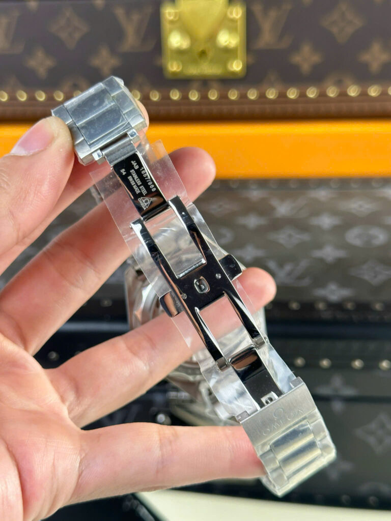 Đồng hồ Omega Aqua Terra Worldtimer Rep 11 màu xanh lá cây dây kim loại nhà máy VS 43mm (2)
